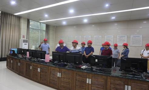 發(fā)展集團黨委書記、董事長譚建華帶隊督查分公司防洪防汛工作