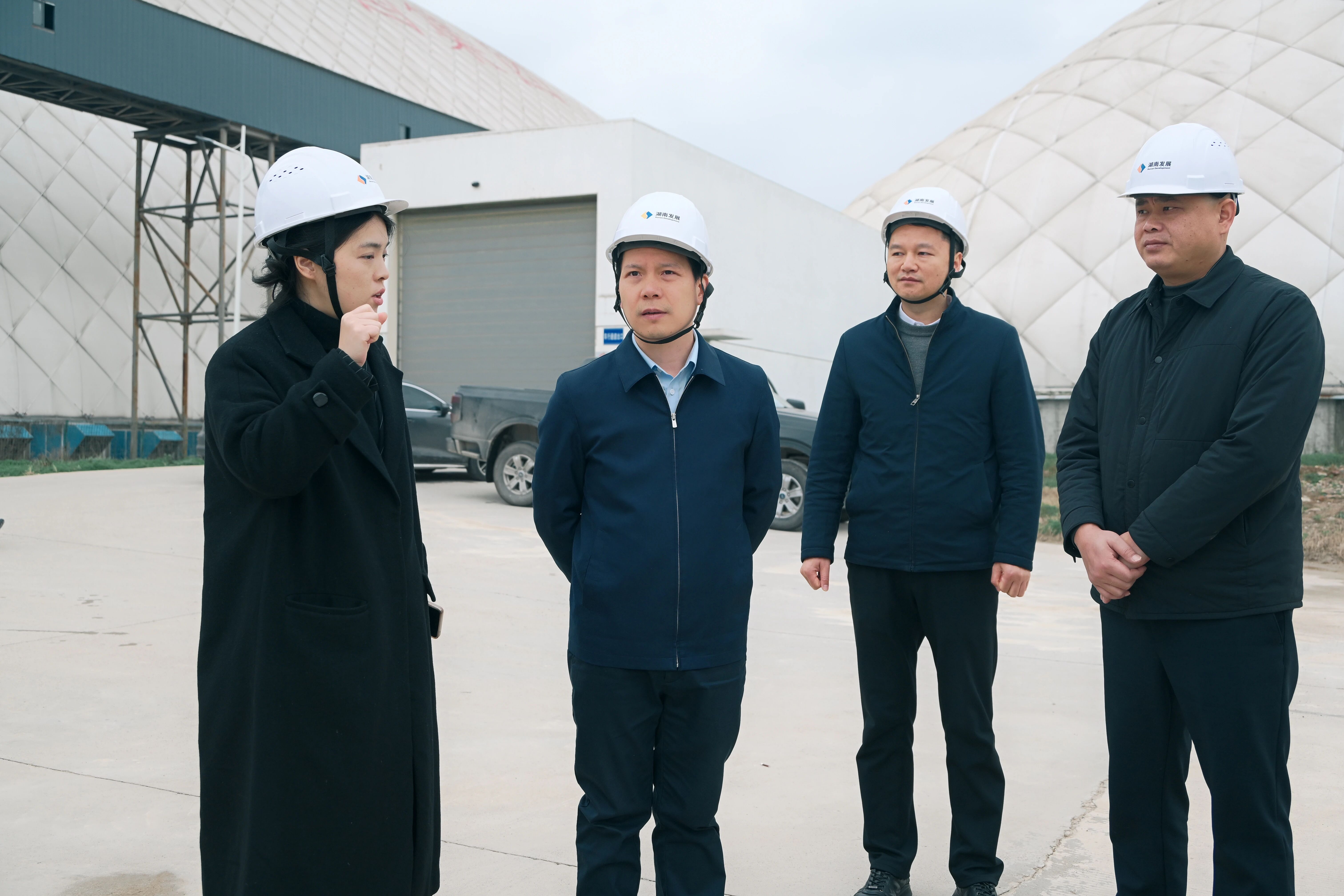 廖江華調(diào)研湖南發(fā)展機(jī)制砂和砂石集散中心項(xiàng)目